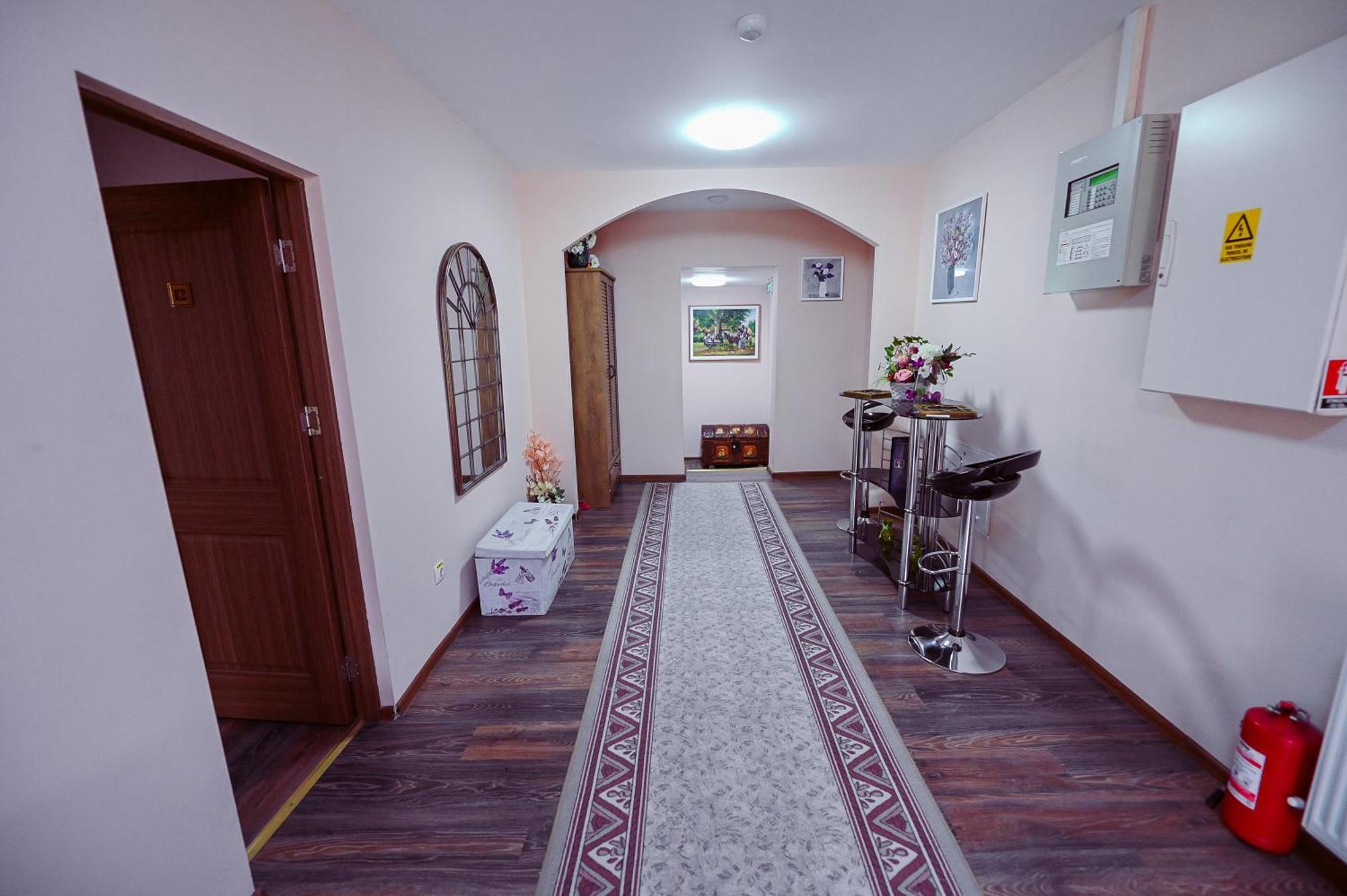 Hotel Conacul Domnesc Scheia Zewnętrze zdjęcie