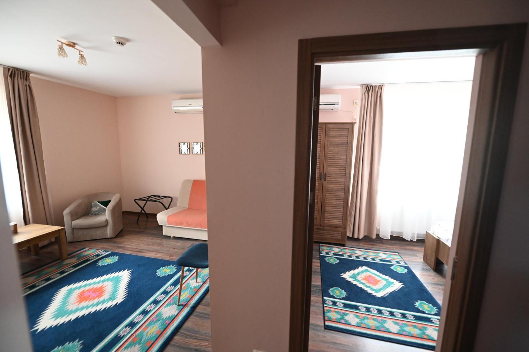 Hotel Conacul Domnesc Scheia Zewnętrze zdjęcie